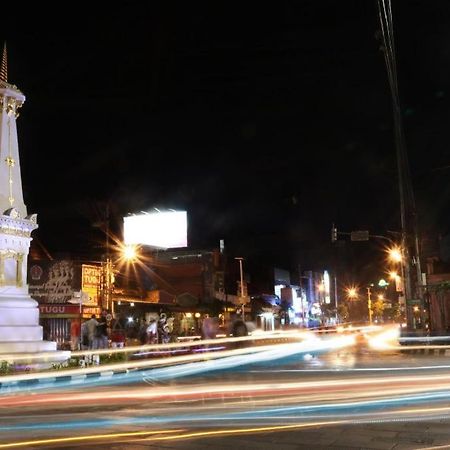 Forriz Hotel Yogyakarta Extérieur photo