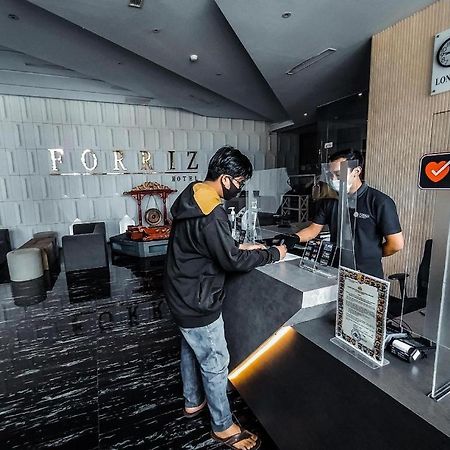 Forriz Hotel Yogyakarta Extérieur photo