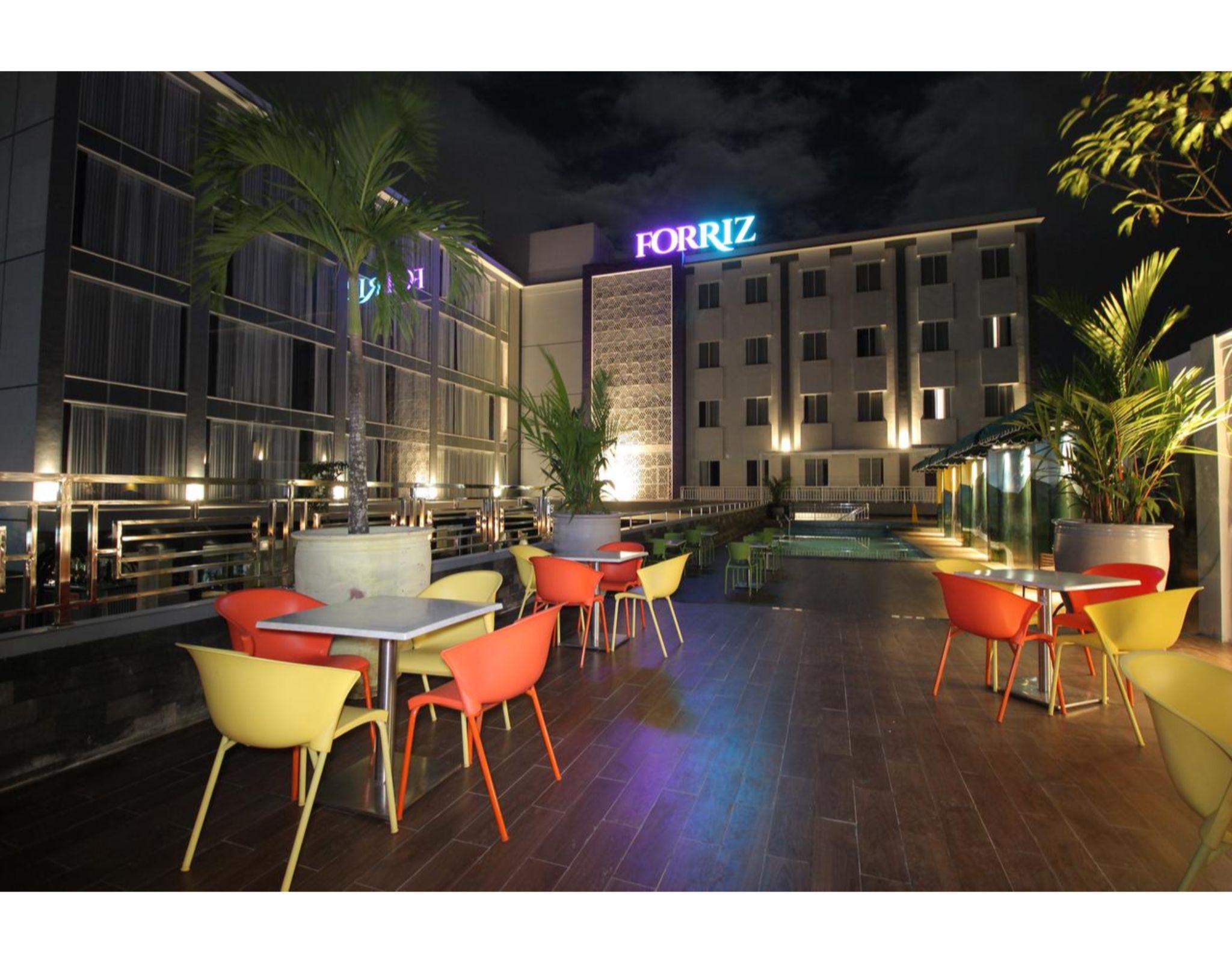 Forriz Hotel Yogyakarta Extérieur photo