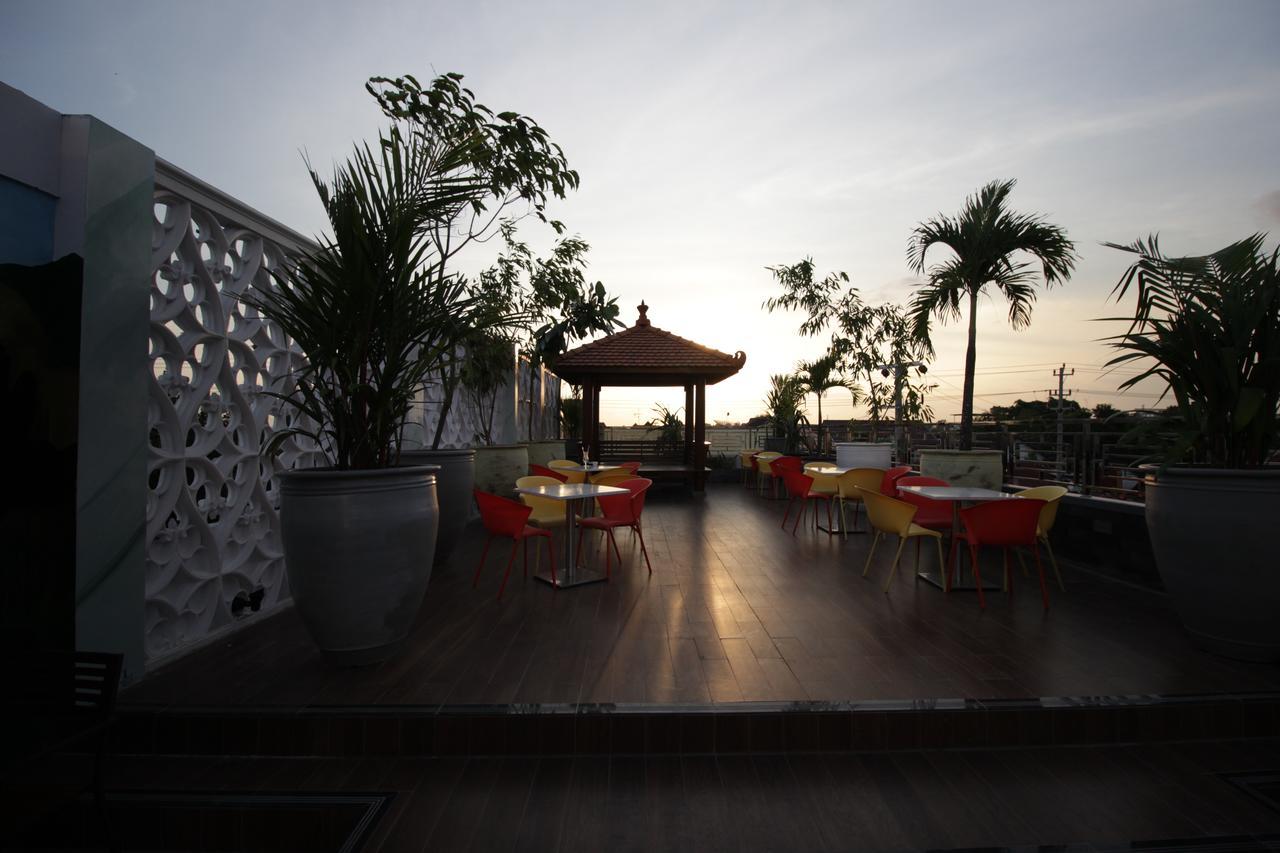 Forriz Hotel Yogyakarta Extérieur photo