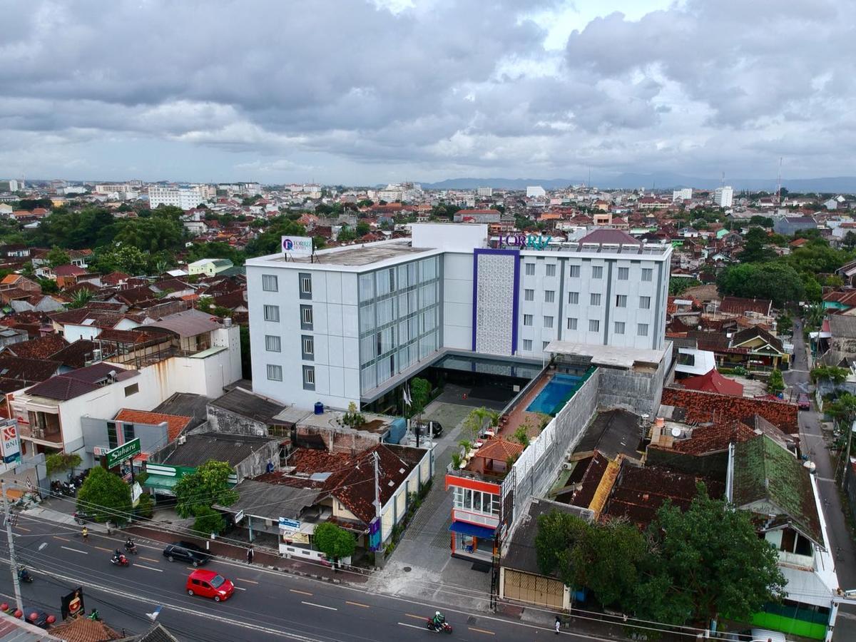 Forriz Hotel Yogyakarta Extérieur photo